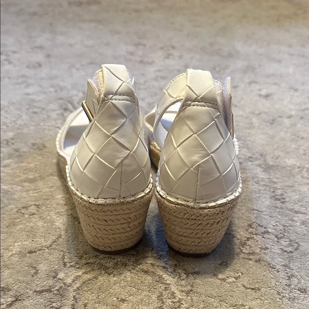 Elegant White Woven Wedge Sandals 9.5 never worn - Picture 4 of 5